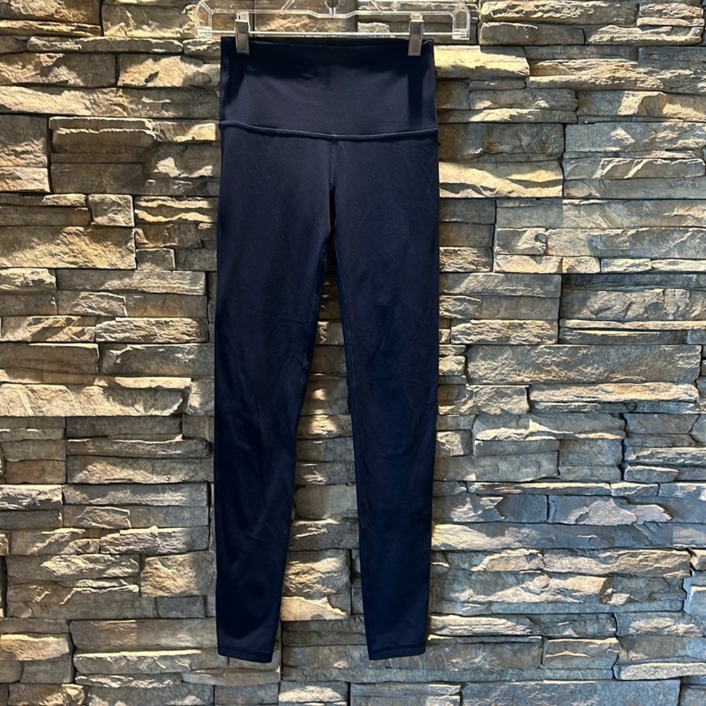 Ivivva by Lululemon navy blue girls leggings size medium to large.